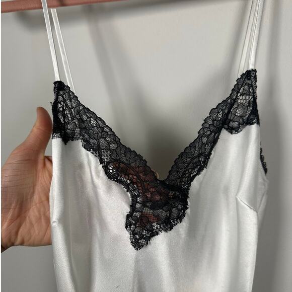 Victoria's Secret White & Black Satin Lace Chemise Women's Medium - Picture 4 of 7